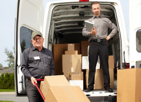 Van moving service in Ilford for homes and local deliveries